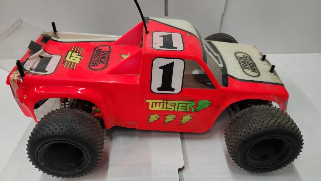 Equalizer_SS_004_Truck_Belt_2